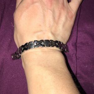 NWT, Titanium chain bracelet